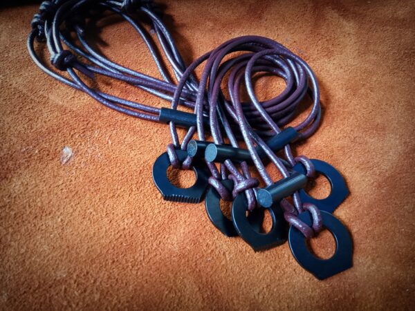 Survival Fire-starter leather necklace - Image 3