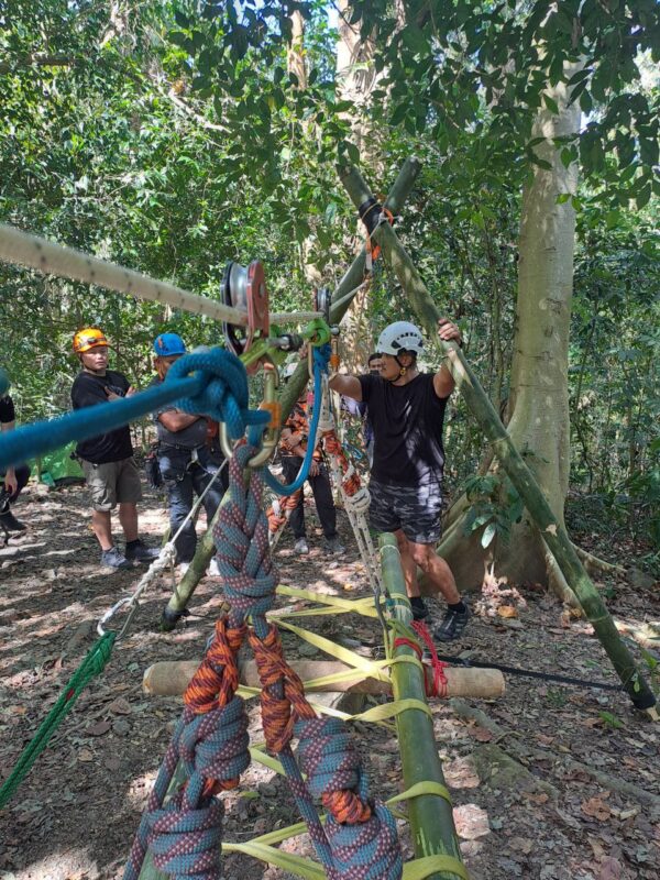 Wilderness Basic Rope Rescue Operations (WBRRO) - Image 15